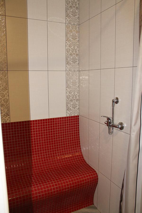 Dikii Med Hotel Geletintsy Buitenkant foto