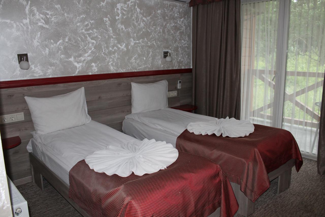 Dikii Med Hotel Geletintsy Buitenkant foto